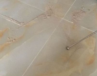 怀安瓷砖空鼓维修公司分享粘合剂选择不当在瓷砖铺贴过程中可能导致以下问题