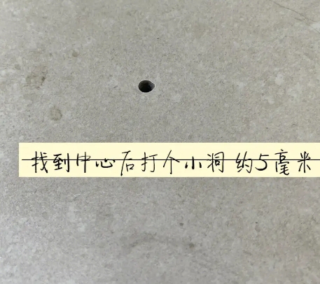怀安瓷砖空鼓维修公司专业解答在瓷砖铺贴过程中，如果砂料搅拌不均匀，将会带来以下问题